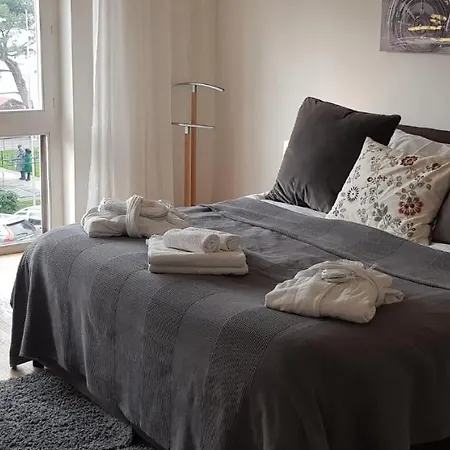 Rose Lake View 아파트